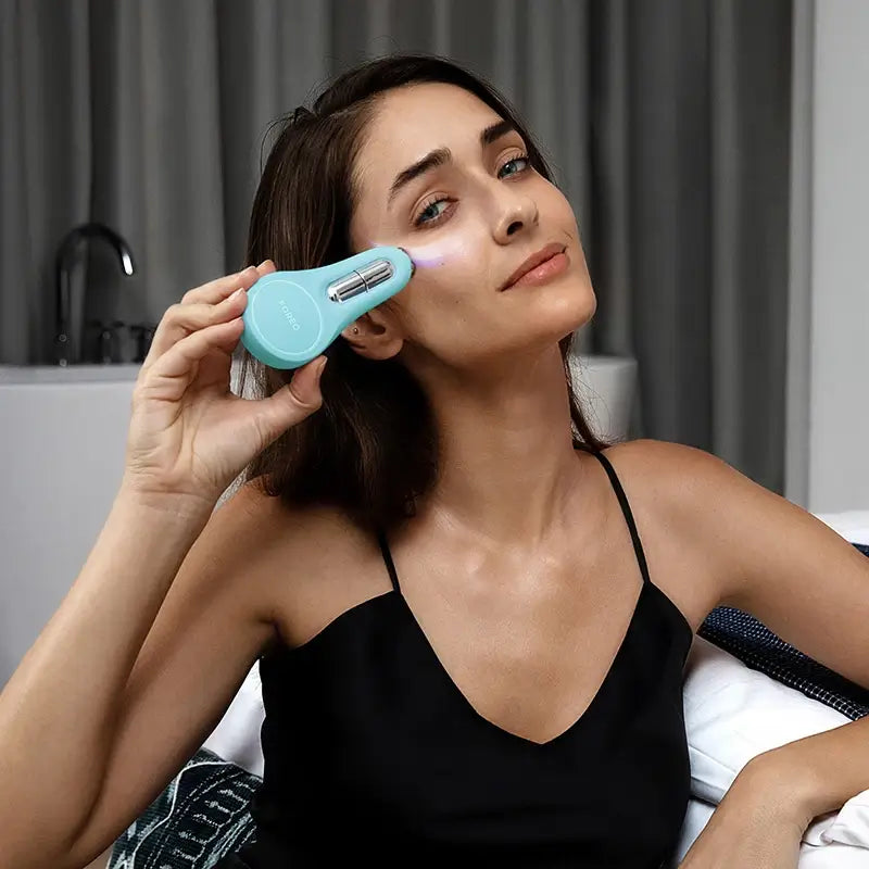 Foreo Bear 2 Olhos e Lábios Arctic Blue