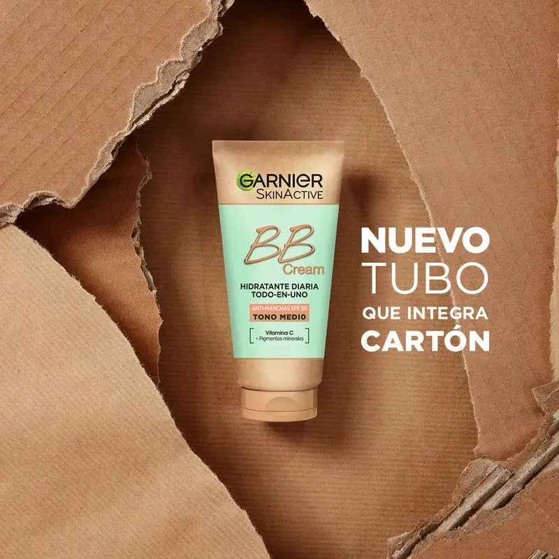 Garnier Skinactive BB Cream Anti-Blemish SPF50 Tom Médio hidrata, uniformiza, corrige e ilumina com Vitamina C e Pigmentos , 50 ml