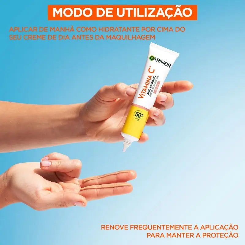 Garnier Garnier Brilhante Completo Garnier Vitamina C Fluido Anti-Manchas Anti-UV Efeito Brilho Diário Fps50+, 40 Ml